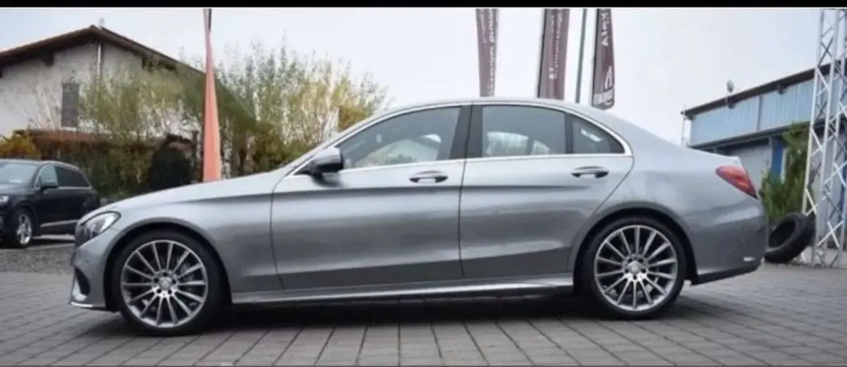 Gebraucht Mercedes C200 AMG line 184 PS (135 kW) 2016 Grau Limousine