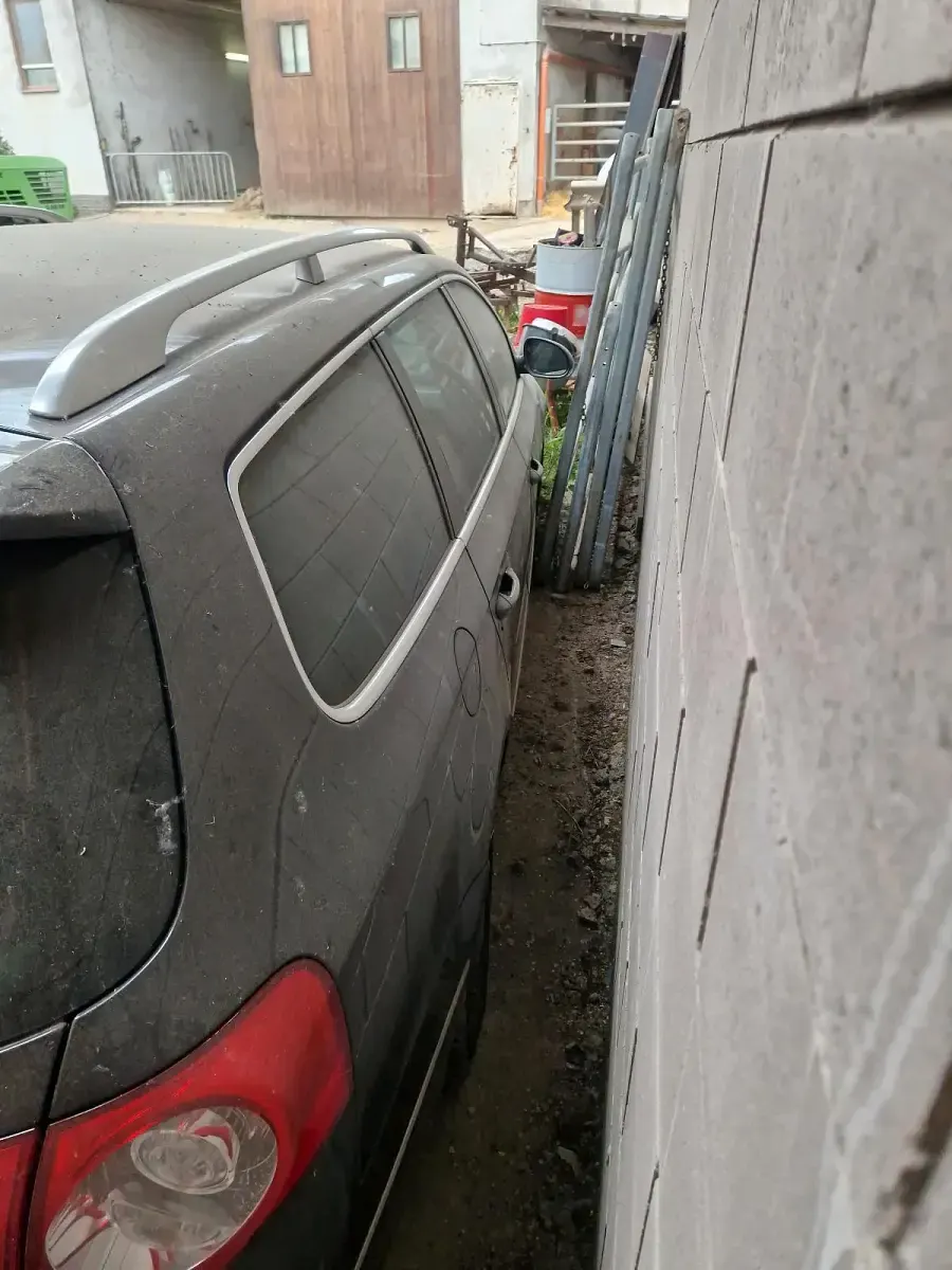 Gebraucht VW Passat 140 PS (102 kW) 2009 Grau Kombi