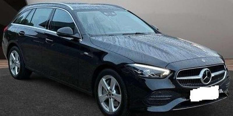 Obsidianschwarzmetallic Gebraucht 2025 Mercedes C300e Avantgarde Kombi | 46.890 € (Fairer Preis) - Bild 1/4