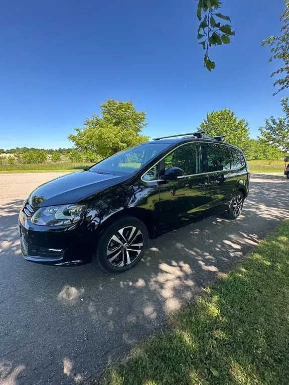 Gebraucht VW Sharan United 150 PS (110 kW) 2020 Schwarz Van / Kleinbus