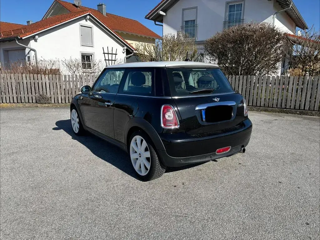 Usata Mini Cooper 120 CV (88 kW) 2009 Nero Utilitaria