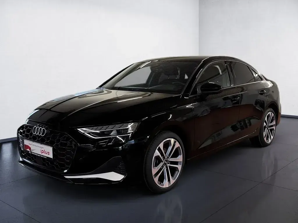 Gebraucht Audi A3 Advanced 150 PS (110 kW) 2025 Mythosschwarz metallic Limousine