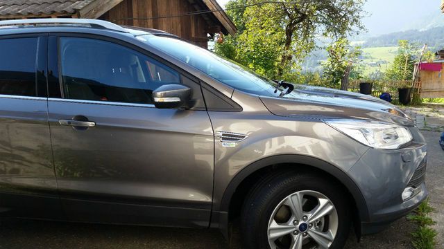 Gebraucht Ford Kuga 190 PS (139 kW) 2014 Grau metallic SUV