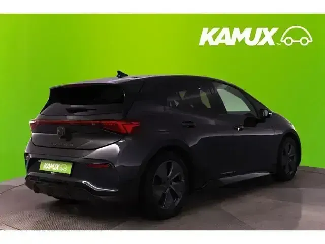 Gebraucht Cupra Born 150 kW (204 PS) 2022 Silber / grau Kleinwagen