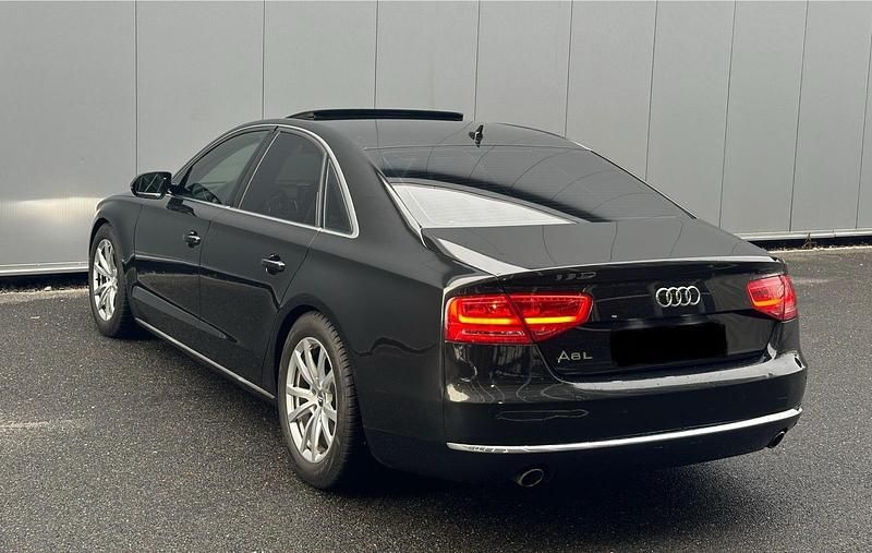 Gebraucht Audi A8 Comfort 300 PS (220 kW) 2011 Schwarz Limousine