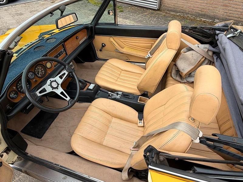 Gebraucht Fiat 124 Spider 82 PS (60 kW) 1980 Gelb Cabrio