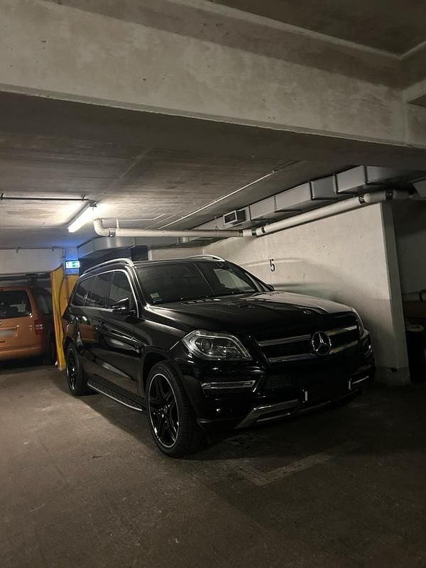 Gebraucht Mercedes GL350 258 PS (189 kW) 2015 Schwarz SUV