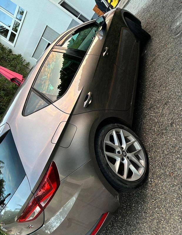 Second-hand Seat Leon FR 150 CP (110 kW) 2015 Gri Berlinǎ