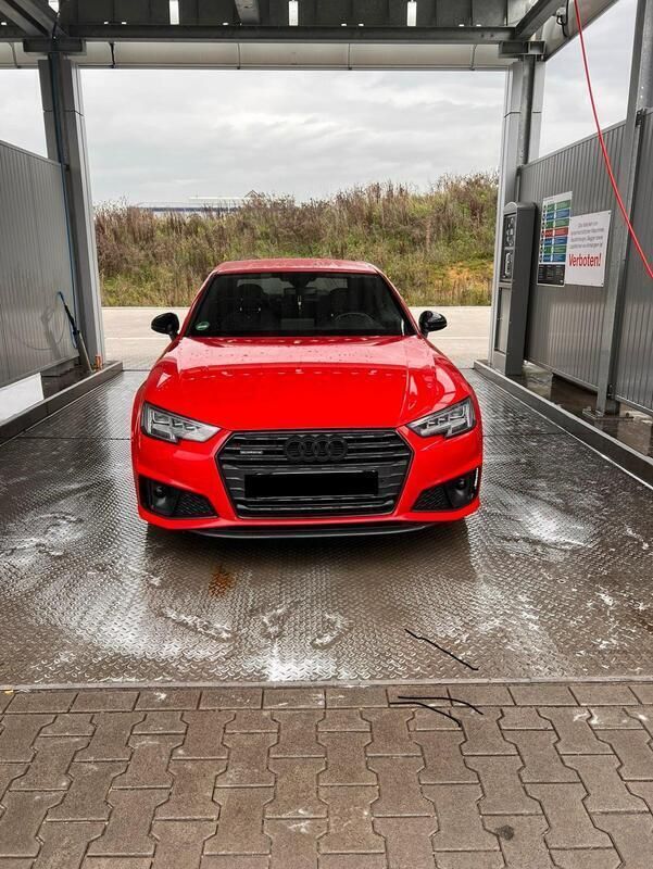 Rot Gebraucht 2019 Audi A4 S-Line Limousine | 17.950 € (Fairer Preis) - Bild 1/4
