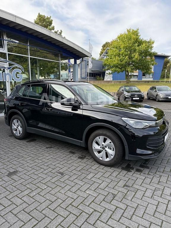 Schwarz Gebraucht 2024 VW Tiguan SUV | 32.790 € (Superpreis) - Bild 1/4