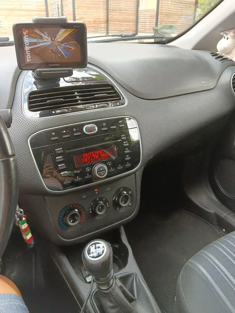 Gebraucht Fiat Punto Evo 69 PS (50 kW) 2011 Schwarz Kleinwagen