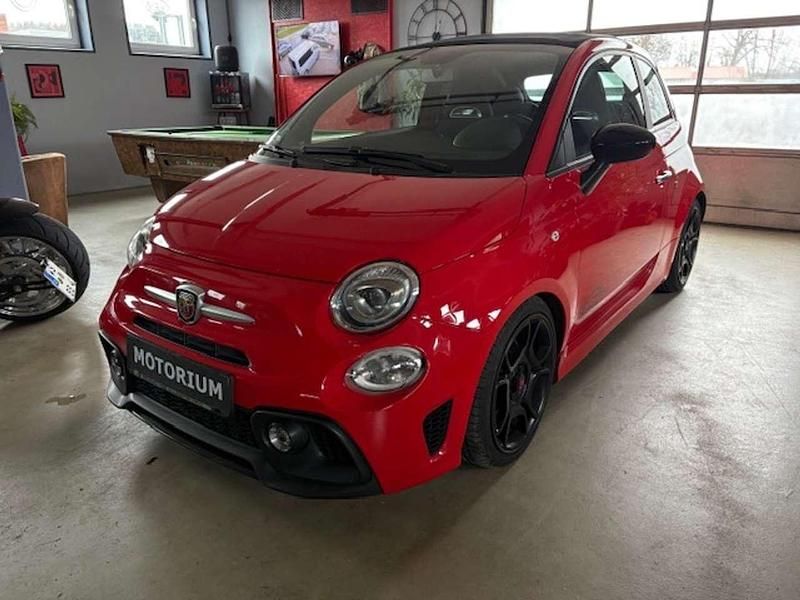 Colore esterno (abarth rot) Gebraucht 2018 Abarth 595C Pista Cabrio | 13.990 € (Fairer Preis) - Bild 1/4