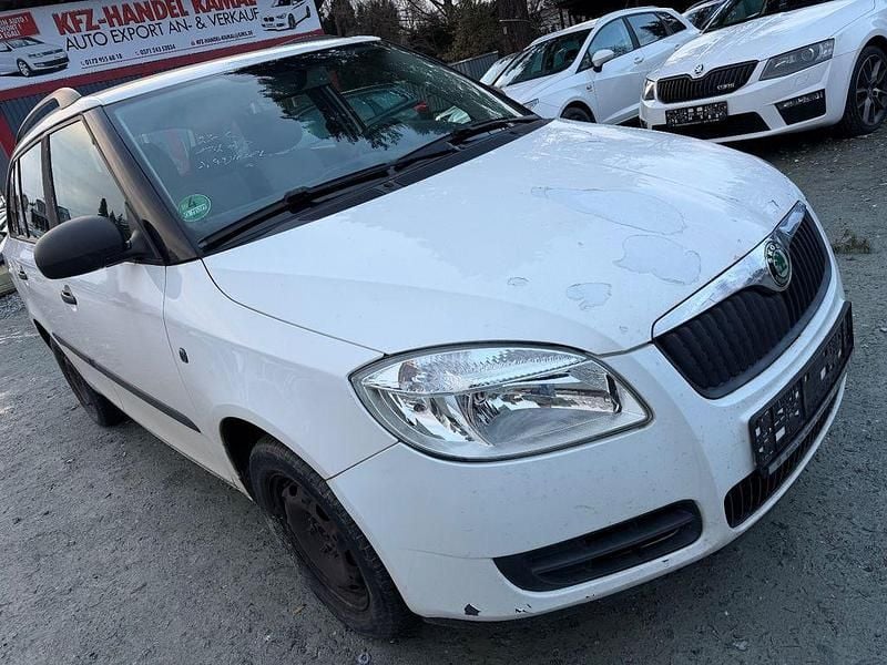Gebraucht Skoda Fabia Cool Edition 80 PS (58 kW) 2010 Weiß Kombi