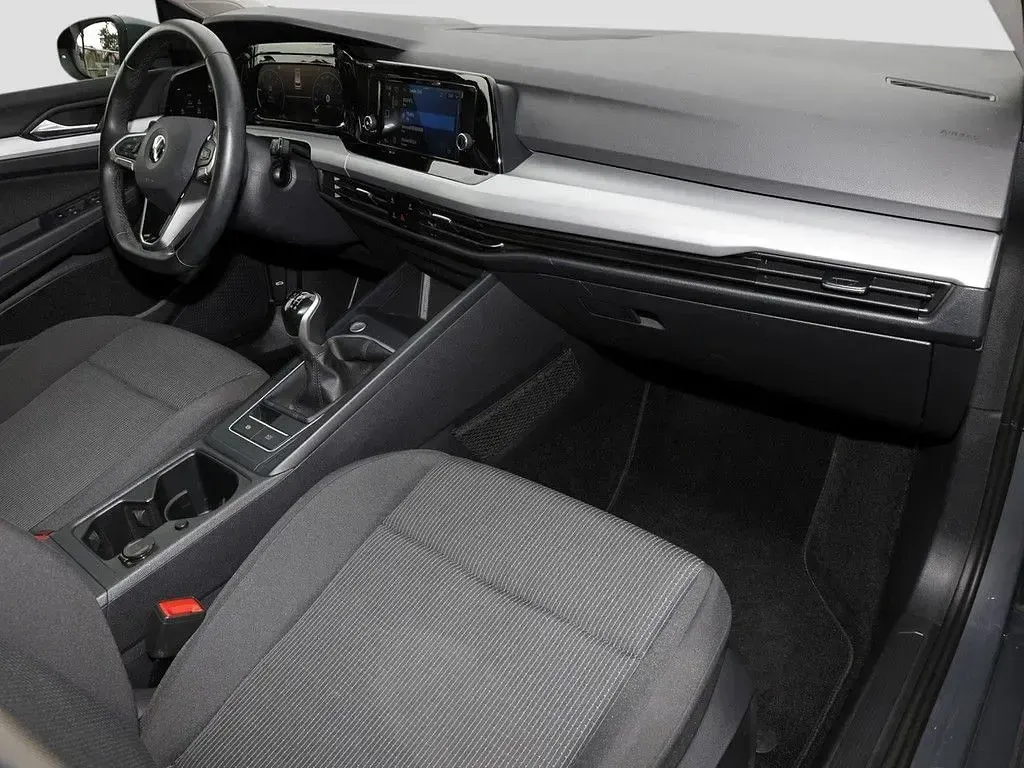 Gebraucht VW Golf VIII 116 PS (85 kW) 2023 Grau Kombi