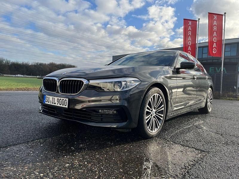 Gebraucht BMW 520 Sport Line 190 PS (139 kW) 2020 Grau Limousine