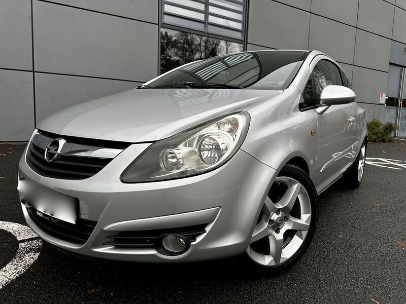 Gebraucht Opel Corsa Sport 90 PS (66 kW) 2007 Silber Kleinwagen