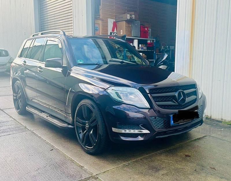 Gebraucht Mercedes GLK250 204 PS (150 kW) 2012 Braun SUV