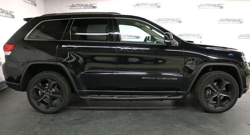 Gebraucht Jeep Grand Cherokee Limited 250 PS (183 kW) 2020 Diamond black crystal p/c SUV