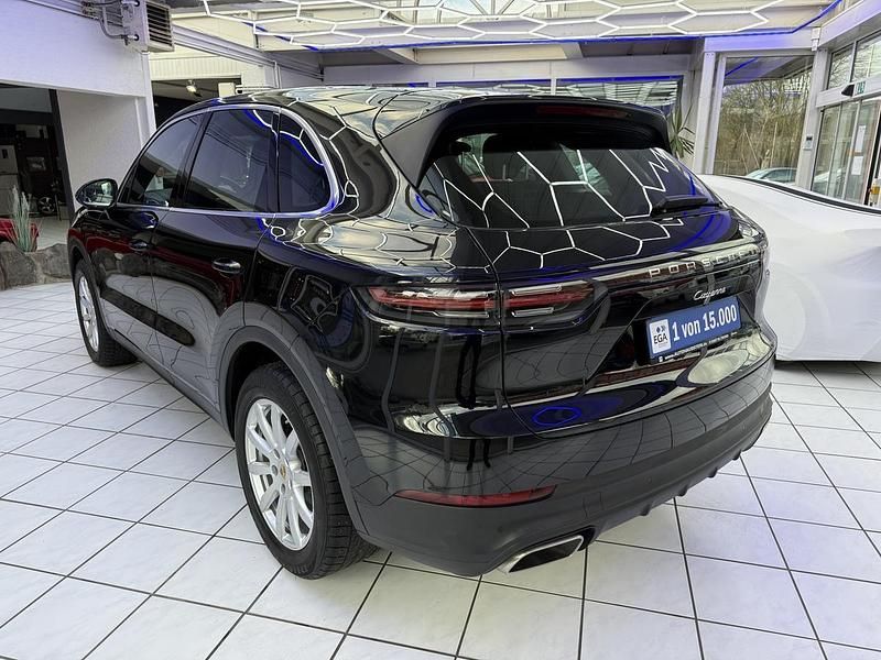 Gebraucht Porsche Cayenne 340 PS (250 kW) 2021 Schwarz metallic SUV