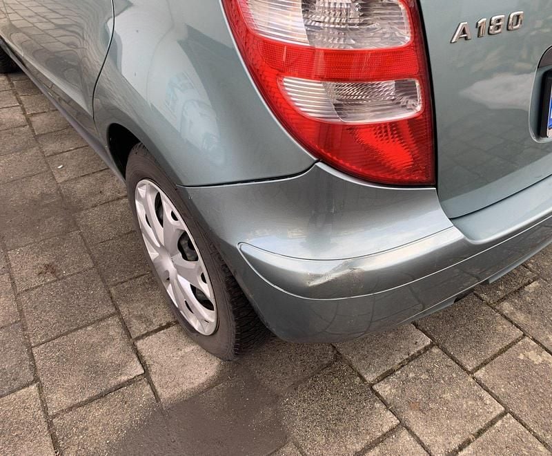 Gebraucht Mercedes A180 Classic 109 PS (80 kW) 2004 Blau Kleinwagen