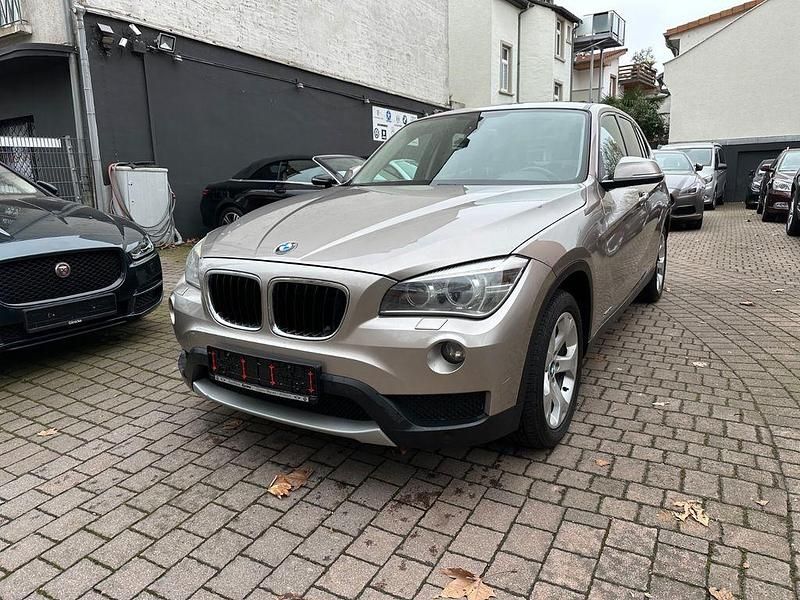 Gebraucht BMW X1 Performance 143 PS (105 kW) 2012 Kaschmirsilber (metallic) SUV