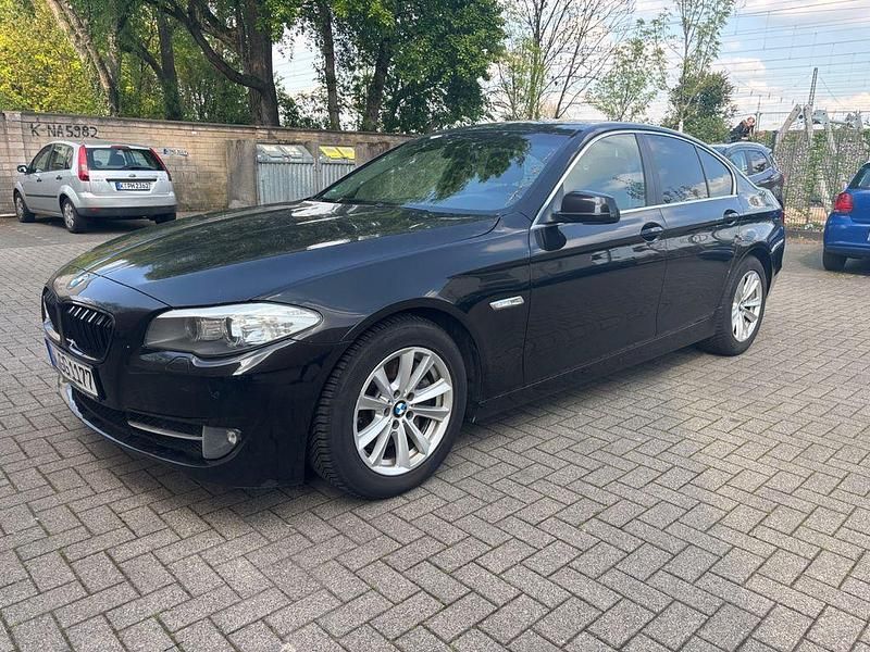 Second-hand BMW 525 204 CP (150 kW) 2010 Negru Berlinǎ