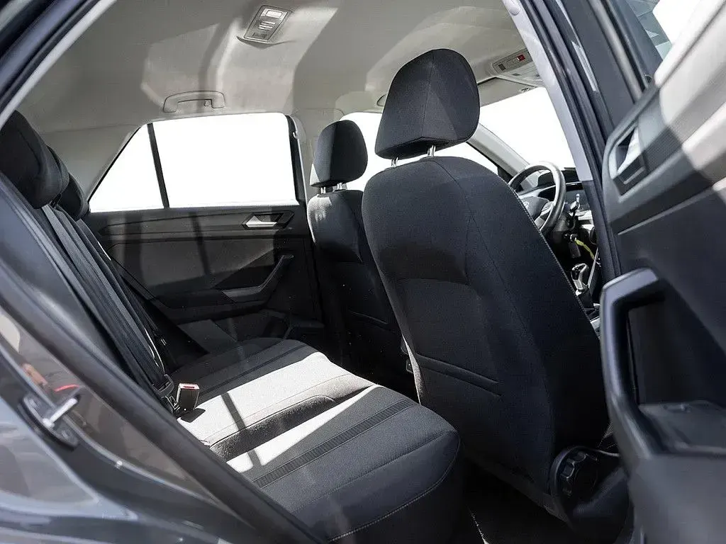 Gebraucht VW T-Roc Life 150 PS (110 kW) 2023 Grau SUV