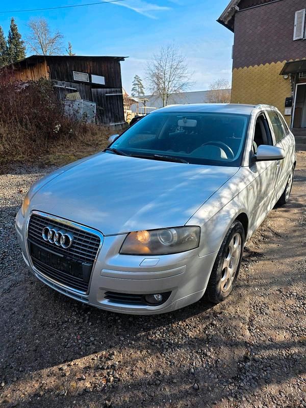 Usata Audi A3 140 CV (102 kW) 2005 Argento Utilitaria