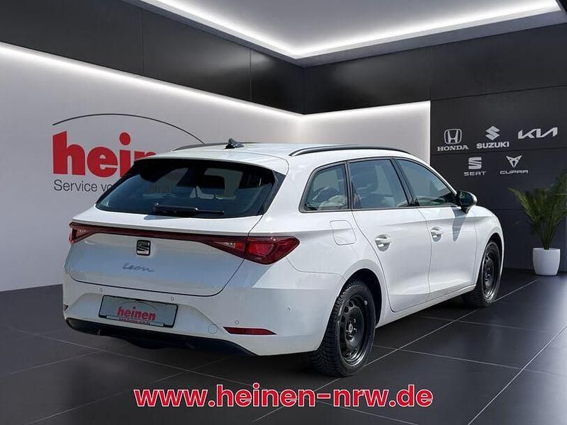 Gebraucht Seat Leon Style 150 PS (110 kW) 2022 Weiß Limousine