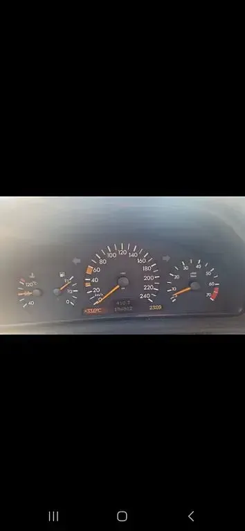 Gebraucht Mercedes E240 Classic 170 PS (125 kW) 1998 Grün Limousine