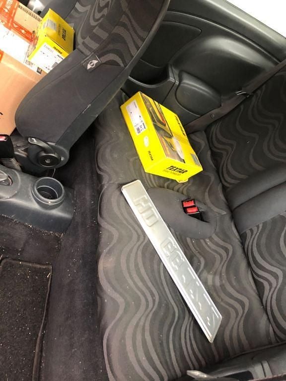 Usado Mini ONE 90 HP (66 kW) 2003 Preto Citadino