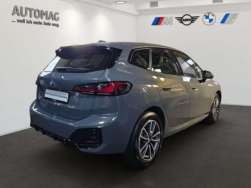 Gebraucht BMW 225 M Sport 245 PS (180 kW) 2022 Sparkling kupfergrau Van / Kleinbus