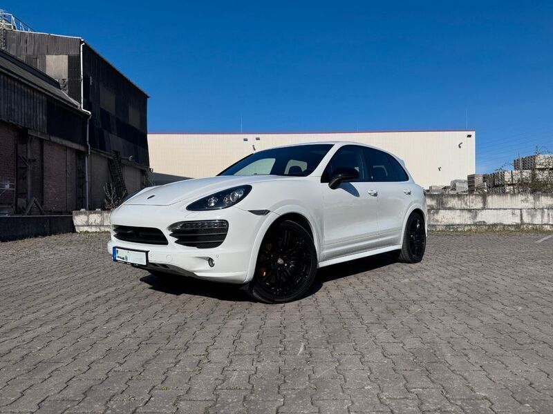 Weiß Gebraucht 2012 Porsche Cayenne S Sport SUV | 22.480 € (Etwas zu teuer) - Bild 1/4