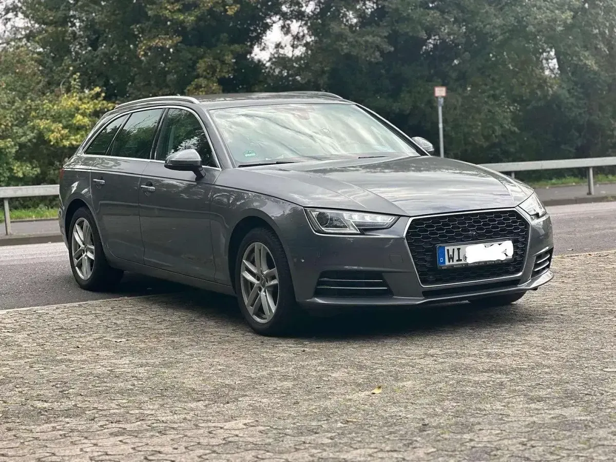 Gebraucht Audi A4 Sport 190 PS (139 kW) 2016 Monsungrau metallic Kombi