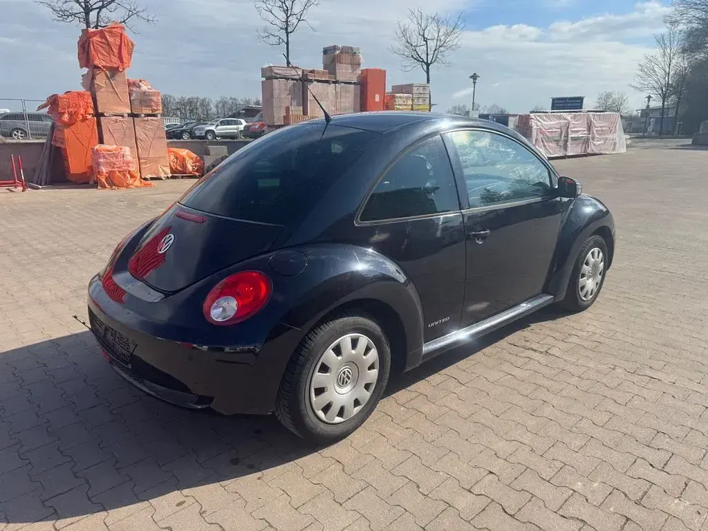 Gebraucht VW New Beetle United 102 PS (75 kW) 2008 Schwarz Kleinwagen