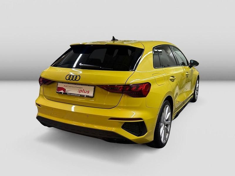 Gebraucht Audi A3 S-Line 150 PS (110 kW) 2023 Pythongelb metallic Limousine