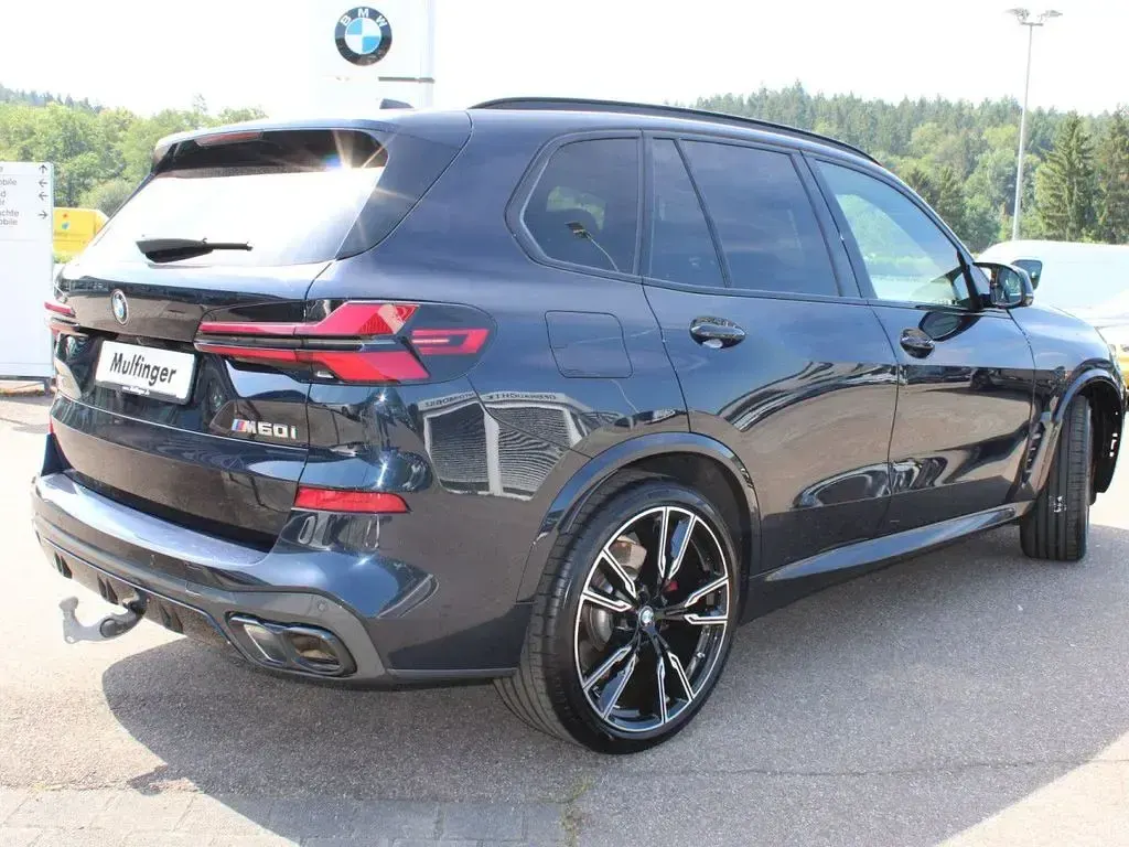 Gebraucht BMW X5 M Sport 530 PS (389 kW) 2025 Schwarz SUV