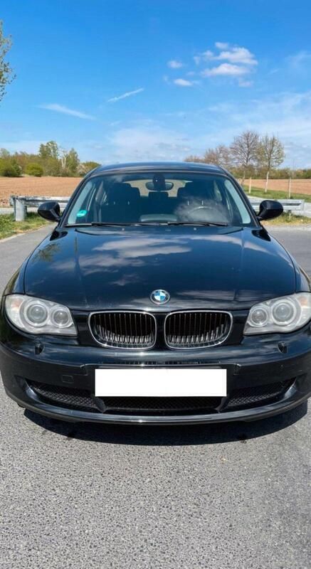 Schwarz Gebraucht 2011 BMW 116 Sport Line Kleinwagen | 7.800 € (Etwas zu teuer) - Bild 1/4