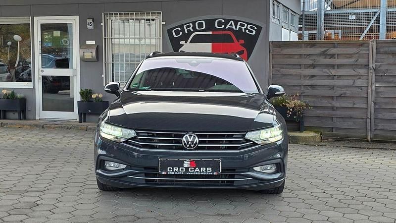 Gebraucht VW Passat Business 150 PS (110 kW) 2021 Grau Kombi