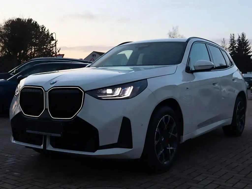 Gebraucht BMW X3 M Sport 197 PS (144 kW) 2025 Weiß SUV