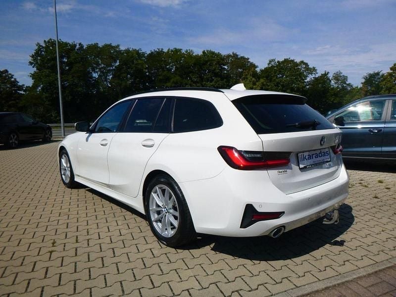 Gebraucht BMW 320 190 PS (139 kW) 2019 Weiß Kombi