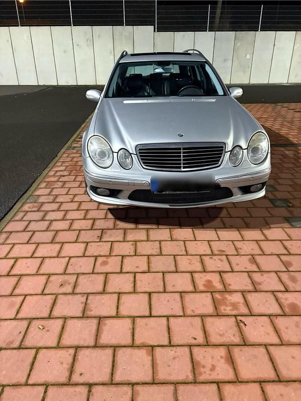 Silber Gebraucht 2006 Mercedes E280 AMG line Kombi | 3.000 € (Fairer Preis) - Bild 1/4