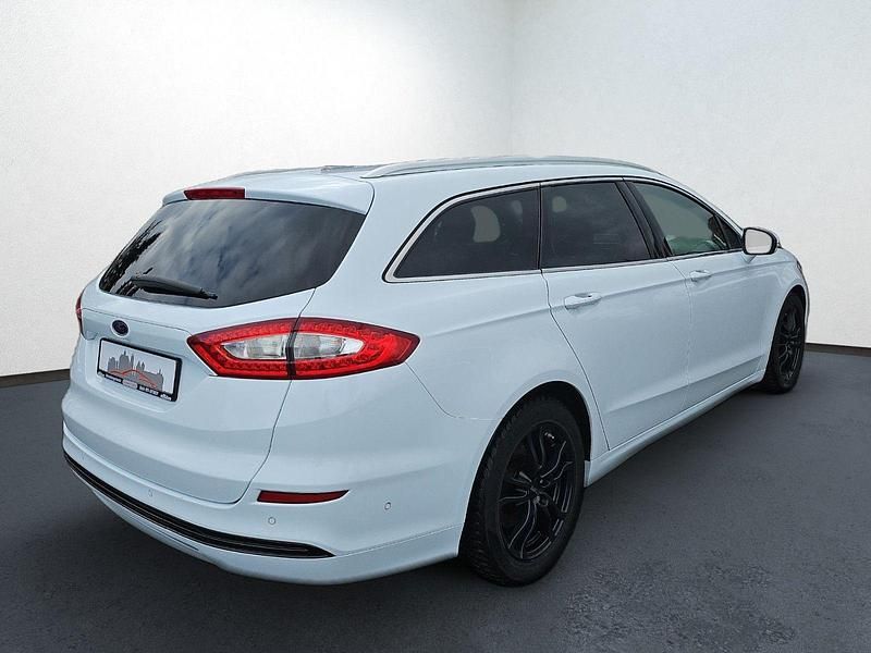 Gebraucht Ford Mondeo Titanium 150 PS (110 kW) 2016 Weiß Kombi
