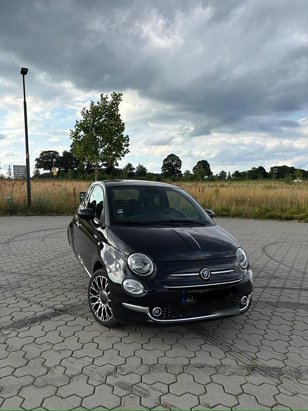 Schwarz Gebraucht 2023 Fiat 500 Kleinwagen | 27.600 € - Bild 1/4