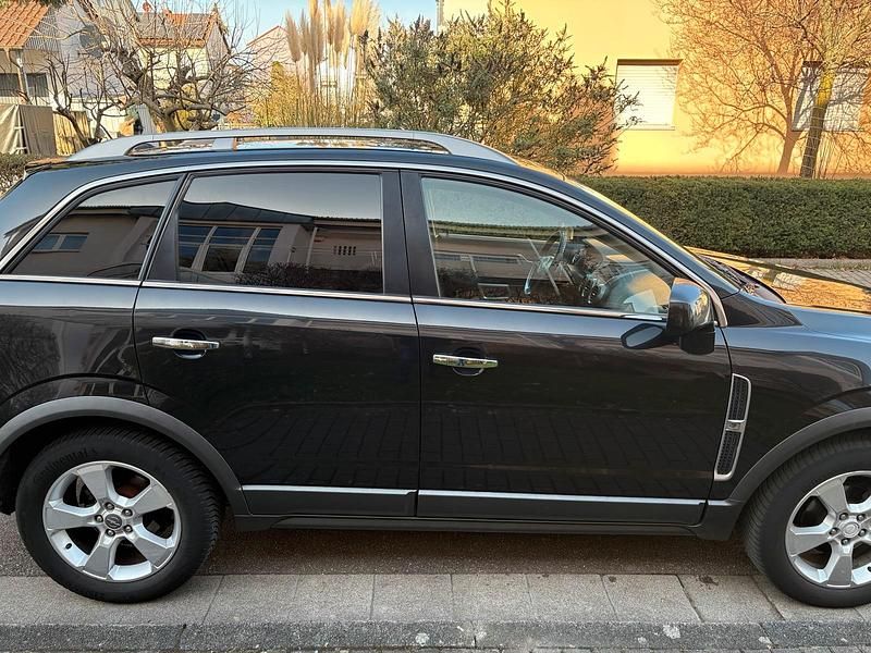 Gebraucht Opel Antara 150 PS (110 kW) 2009 Schwarz SUV