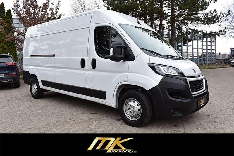 Gebraucht Peugeot Boxer 140 PS (102 kW) 2024 Kaolin weiß Van