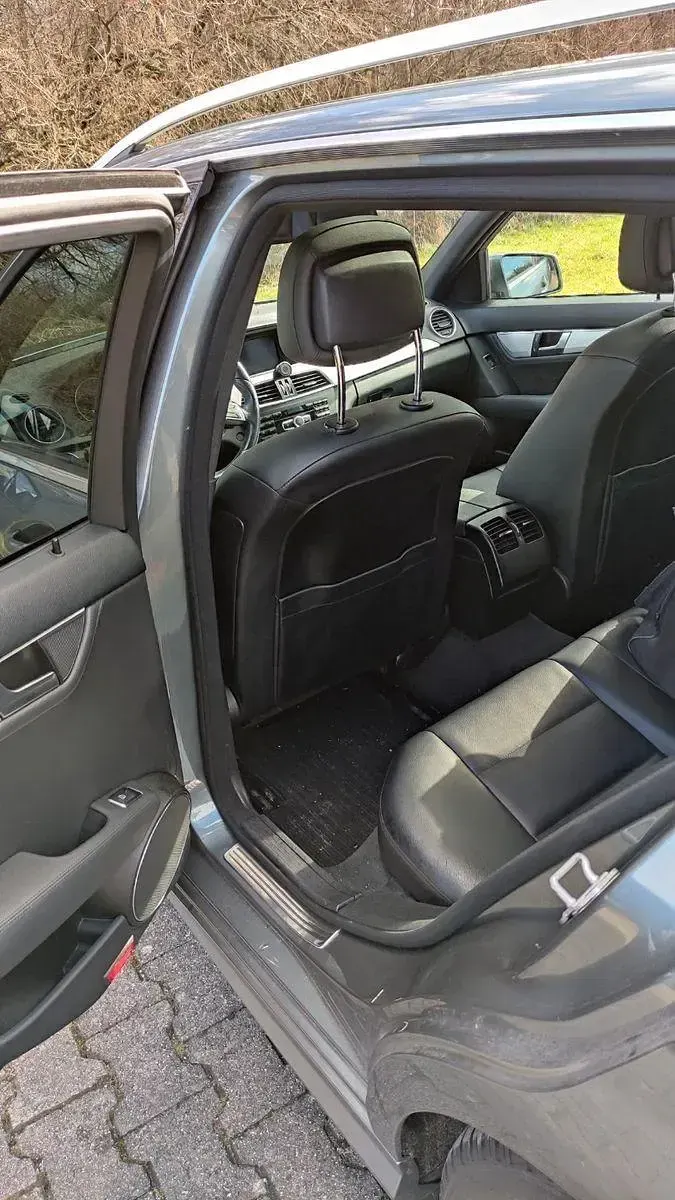 Gebraucht Mercedes C350 Avantgarde 306 PS (225 kW) 2012 Grau Kombi