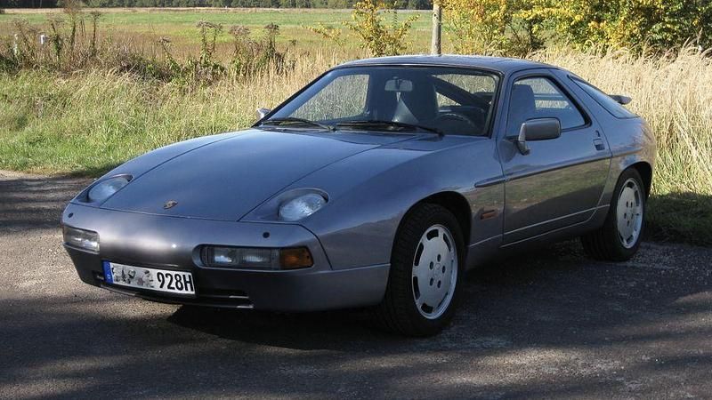 Grau Gebraucht 1989 Porsche 928 Coupé | 19.800 € - Bild 1/4