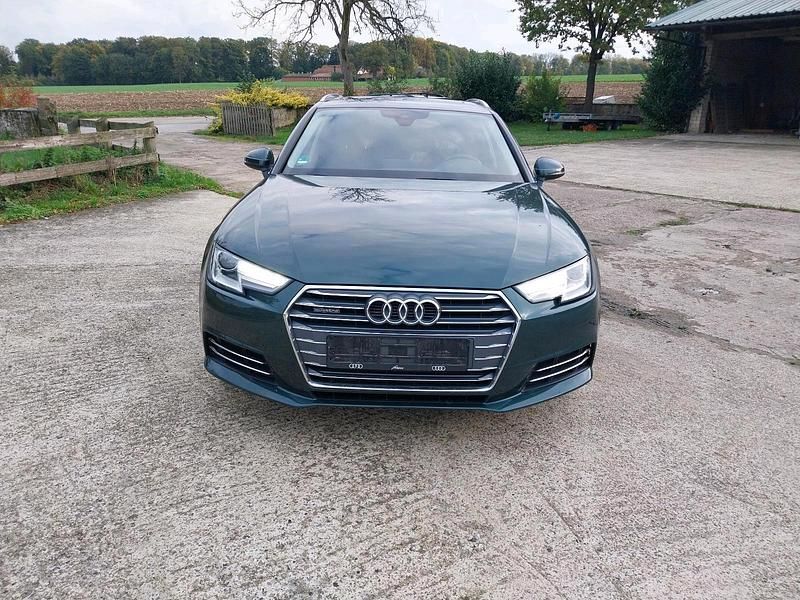 Gebraucht Audi A4 218 PS (160 kW) 2016 Grün Kombi