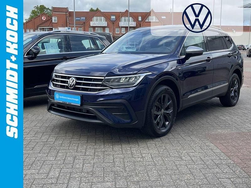 Blau Gebraucht 2024 VW Tiguan Allspace Move SUV | 35.995 € (Fairer Preis) - Bild 1/4